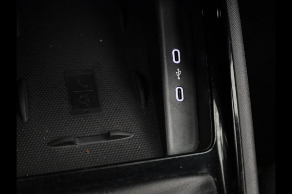 Škoda Kamiq 1.0 TSI Sport Business 110 pk | Navigatie via App | Parkeersensoren | Cruise control | LED koplampen | Apple Carplay/Android Auto |