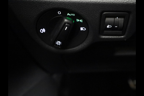 Škoda Kamiq 1.0 TSI Sport Business 110 pk | Navigatie via App | Parkeersensoren | Cruise control | LED koplampen | Apple Carplay/Android Auto |