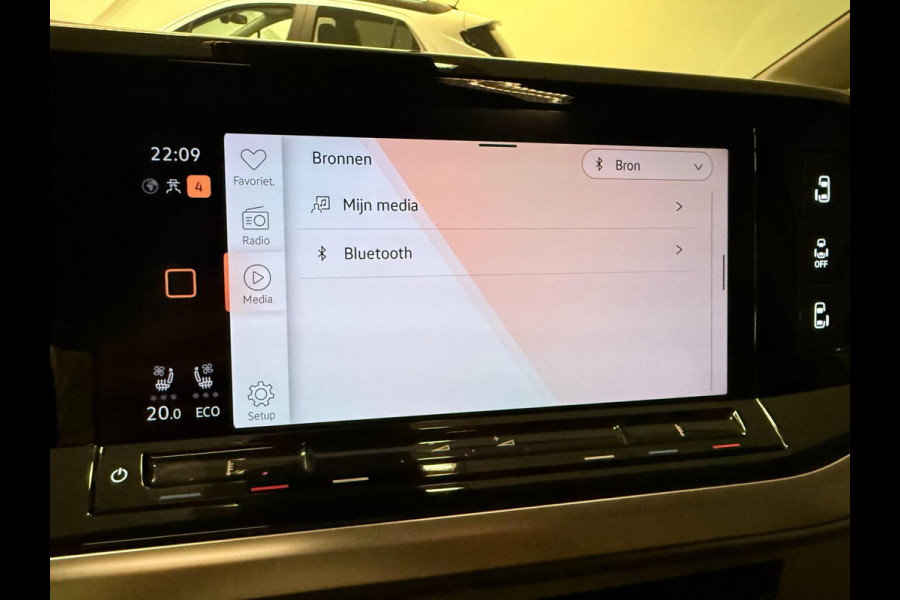 Volkswagen Multivan 1.4 eHybrid 7P/PANO/LEDER/H-UP/H-KARDON/STOEL-M/IQ-LICHT/FULL-OPTION!!!