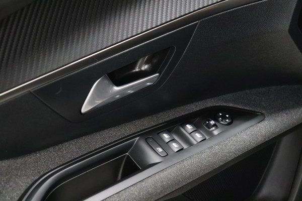 Peugeot 3008 1.2 PureTech Blue Lease Executive [APPLE CARPLAY, ANDROID, PDC ACHTER, NAVIGATIE, DAB, CRUISECONTROL, CLIMATE CONTROL, NIEUWSTAAT]