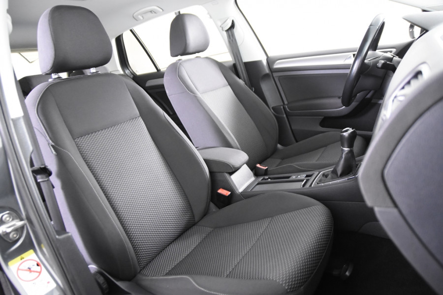 Volkswagen Golf 1.0 TSI Trendline *Navigatie*Carplay*Cruisecontrol*