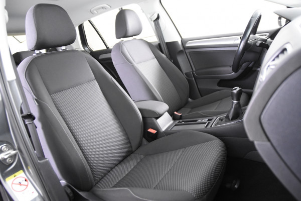 Volkswagen Golf 1.0 TSI Trendline *Navigatie*Carplay*Cruisecontrol*