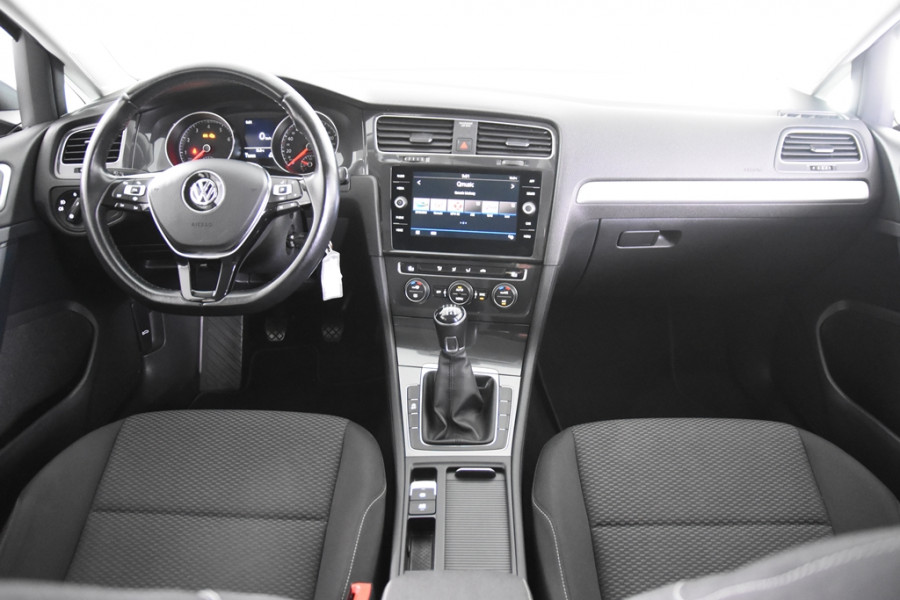 Volkswagen Golf 1.0 TSI Trendline *Navigatie*Carplay*Cruisecontrol*
