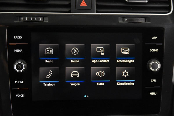 Volkswagen Golf 1.0 TSI Trendline *Navigatie*Carplay*Cruisecontrol*