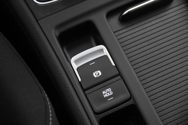 Volkswagen Golf 1.0 TSI Trendline *Navigatie*Carplay*Cruisecontrol*