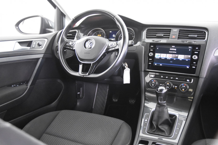 Volkswagen Golf 1.0 TSI Trendline *Navigatie*Carplay*Cruisecontrol*