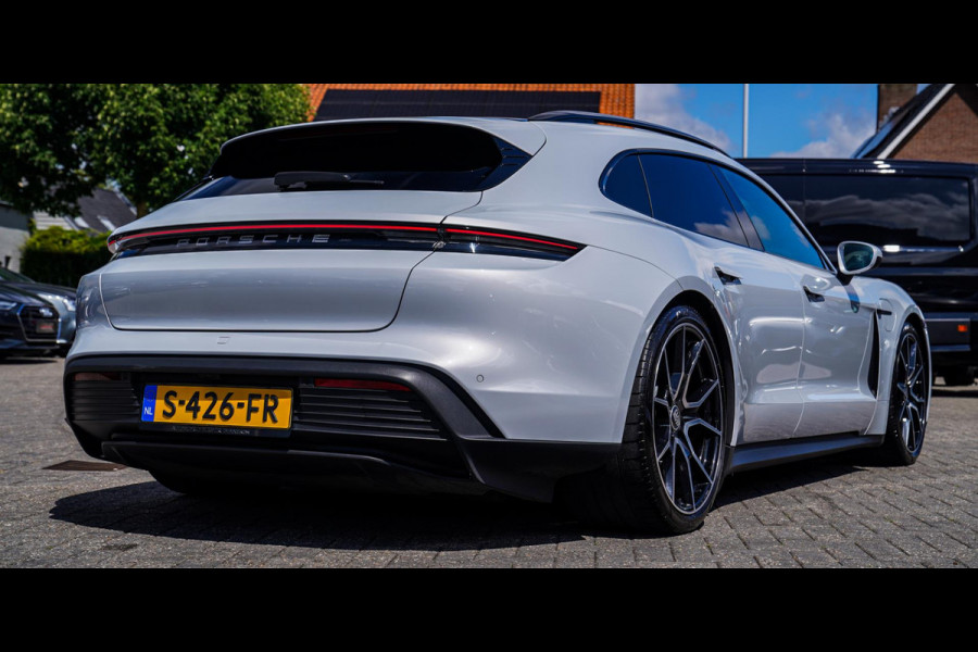 Porsche Taycan Sport Turismo 93 kWh Performance PLUS | Panorama | PASM | GT Sportstuur | 21inch RS Spyder | BOSE| Adaptieve Cruise