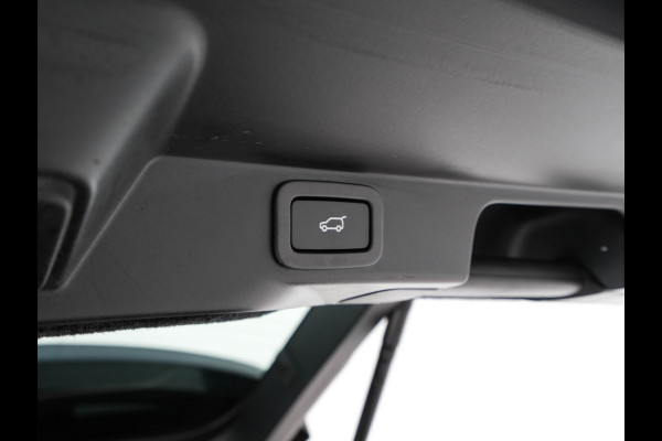Land Rover Range Rover Sport 3.0 TDV6 HSE Dynamic Aut. *PANO | FULL-LEATHER | XENON | MEMORY-PACK | MERIDIAN-SOUND | DIGI-COCKPIT | BLIND-SPOT | NAVI-FULLMAP | COMFORT-SEATS | ECC | PDC | CRUISE | 21''ALU*