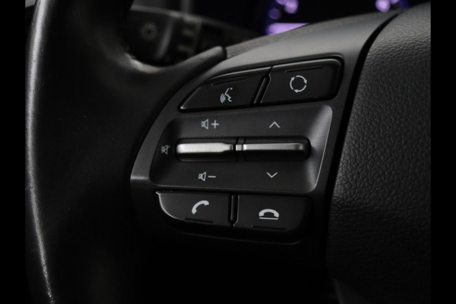 Hyundai Kona 1.0T Comfort | 1e eigenaar | Carplay | Trekhaak | Climate control | Camera | Cruise control | Parkeerhulp | Bluetooth