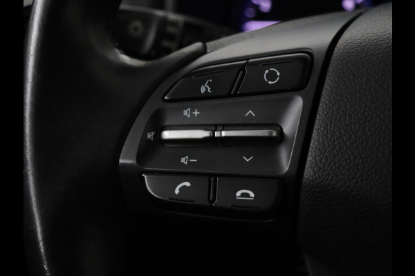Hyundai Kona 1.0T Comfort | 1e eigenaar | Carplay | Trekhaak | Climate control | Camera | Cruise control | Parkeerhulp | Bluetooth