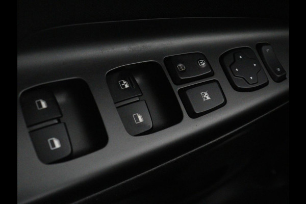 Hyundai Kona 1.0T Comfort | 1e eigenaar | Carplay | Trekhaak | Climate control | Camera | Cruise control | Parkeerhulp | Bluetooth