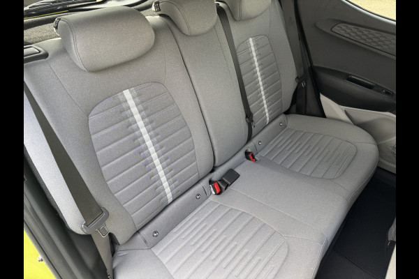 Hyundai i10 1.2 Stuurverwarming, Camera, Keyless, line assist, Alle opties! . Neem contact op en we maken een afspraak!