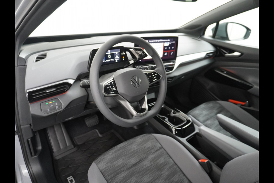Volkswagen ID.4 170PK 52kWh Pure Cruise control adaptief Apple Carplay/Android Auto Navi Ecc Pdc Head-Up Display DAB Keyless Led Koplampen Lmv W Multimedia Pakket Plus Dynamische besturing Geluidsisolerend glas Connected services Draadloze telefoonlader Verkeersbord detectie Nieuwprijs € 40.405,-
