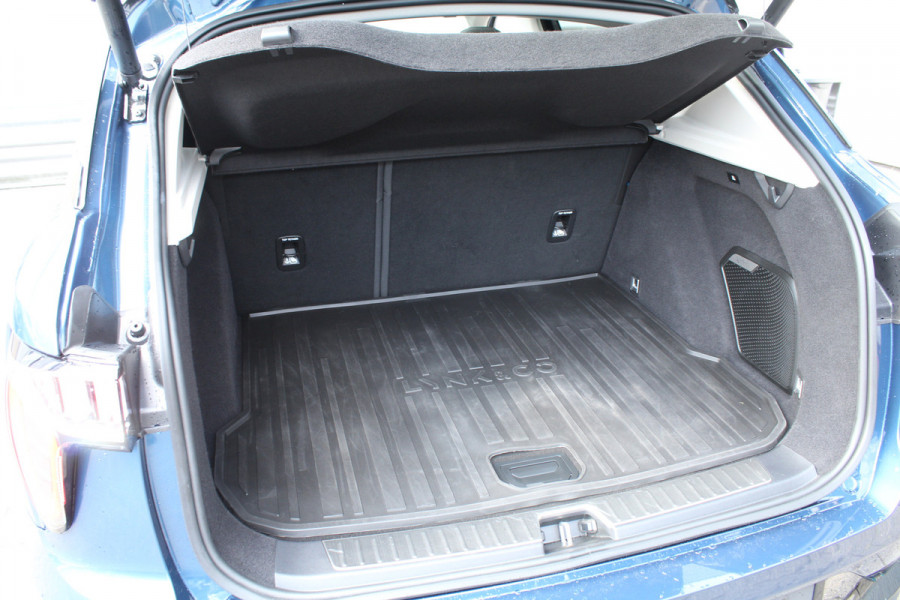 Lynk & Co 01 1.5 PHEV 262pk Automaat NL-Auto NAP BTW Clima Cruise Navi 360 Camera Panoramadak 20"LMV El. Klep