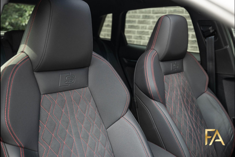 Audi A3 Sportback 45 TFSI e S edition Competition Panodak|Carbonpakket|RS Seats|MatrixLED|B&O|Massage