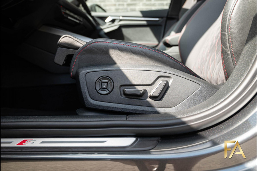 Audi A3 Sportback 45 TFSI e S edition Competition Panodak|Carbonpakket|RS Seats|MatrixLED|B&O|Massage