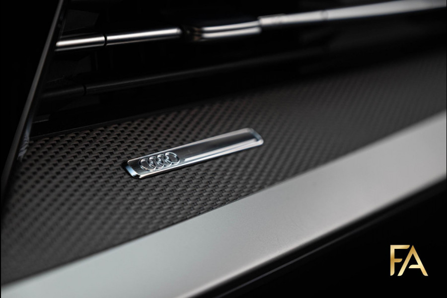 Audi A3 Sportback 45 TFSI e S edition Competition Panodak|Carbonpakket|RS Seats|MatrixLED|B&O|Massage
