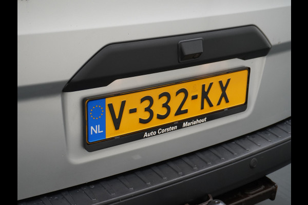 Ford Transit Custom Automaat 290 2.0TDCI 131PK L1H1 Navi Airco Cruise Camera Trekhaak Pdc Regen-/lichtsensor Euro 6 Trend Bluetooth Voorruit verwarmbaar Achterklep Zijschuifdeur Wandbetimmering Adaptieve bochtverl 1e Eigenaar Euro 6