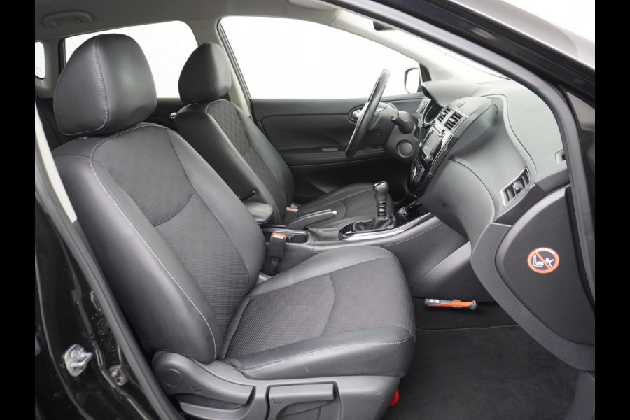 Nissan Pulsar T116PK Navi Ecc Camera N-Connecta Cruise control Lederen/stof bekleding Keyless DAB Led Regen-Lichtsensor 1.2 DIG-T N-Connecta Privacy Glas Lmv 17" Bluetooth Binnenspiegel automatisch dimmend 1.265KG Lage kosten in de wegenbelasting!