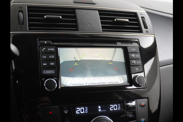 Nissan Pulsar T116PK Navi Ecc Camera N-Connecta Cruise control Lederen/stof bekleding Keyless DAB Led Regen-Lichtsensor 1.2 DIG-T N-Connecta Privacy Glas Lmv 17" Bluetooth Binnenspiegel automatisch dimmend 1.265KG Lage kosten in de wegenbelasting!