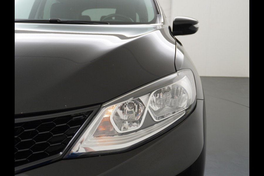 Nissan Pulsar T116PK Navi Ecc Camera N-Connecta Cruise control Lederen/stof bekleding Keyless DAB Led Regen-Lichtsensor 1.2 DIG-T N-Connecta Privacy Glas Lmv 17" Bluetooth Binnenspiegel automatisch dimmend 1.265KG Lage kosten in de wegenbelasting!