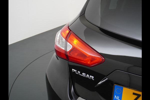 Nissan Pulsar T116PK Navi Ecc Camera N-Connecta Cruise control Lederen/stof bekleding Keyless DAB Led Regen-Lichtsensor 1.2 DIG-T N-Connecta Privacy Glas Lmv 17" Bluetooth Binnenspiegel automatisch dimmend 1.265KG Lage kosten in de wegenbelasting!