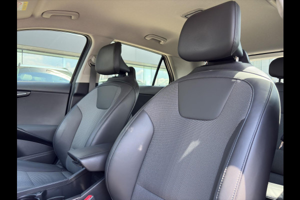 Kia Niro 1.6 GDi Hybrid DynamicLine Automaat | Navi | Clima | Carplay/Android auto | Lichtmetalen velgen | LED | Camera | Cruise |