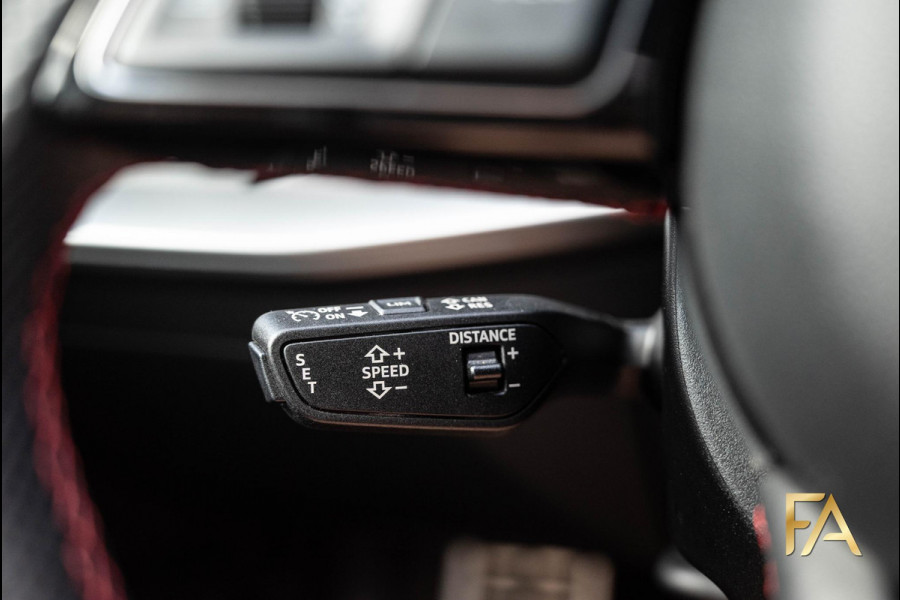 Audi A3 Sportback 45 TFSI e S edition Competition Panodak|Carbonpakket|RS Seats|MatrixLED|B&O|Massage