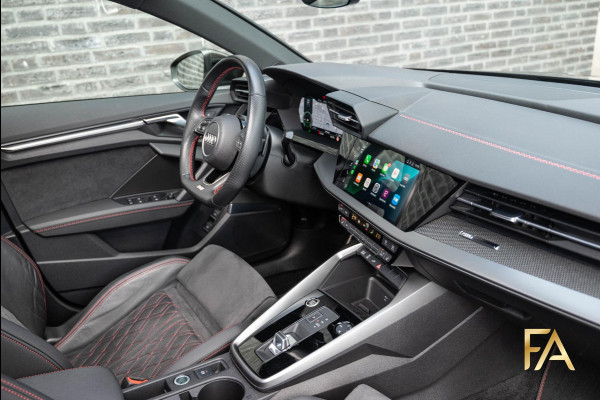 Audi A3 Sportback 45 TFSI e S edition Competition Panodak|Carbonpakket|RS Seats|MatrixLED|B&O|Massage