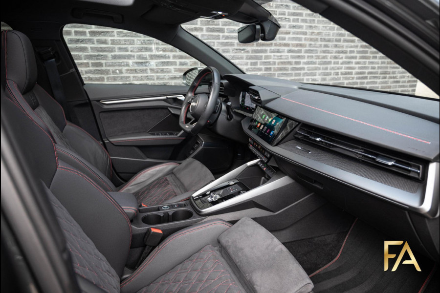 Audi A3 Sportback 45 TFSI e S edition Competition Panodak|Carbonpakket|RS Seats|MatrixLED|B&O|Massage