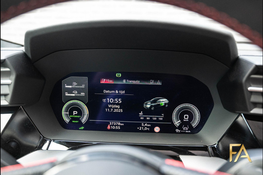 Audi A3 Sportback 45 TFSI e S edition Competition Panodak|Carbonpakket|RS Seats|MatrixLED|B&O|Massage