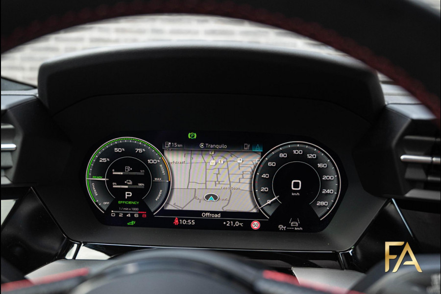 Audi A3 Sportback 45 TFSI e S edition Competition Panodak|Carbonpakket|RS Seats|MatrixLED|B&O|Massage