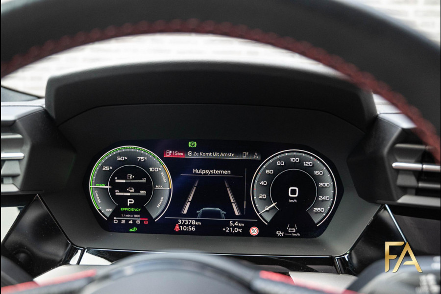 Audi A3 Sportback 45 TFSI e S edition Competition Panodak|Carbonpakket|RS Seats|MatrixLED|B&O|Massage