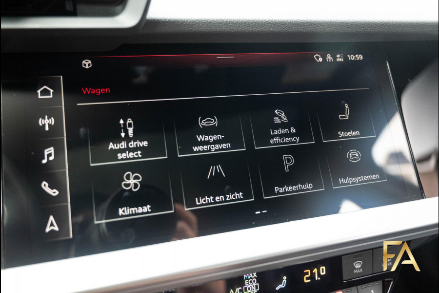 Audi A3 Sportback 45 TFSI e S edition Competition Panodak|Carbonpakket|RS Seats|MatrixLED|B&O|Massage