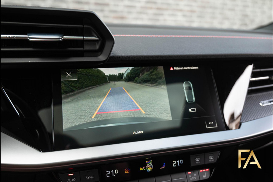 Audi A3 Sportback 45 TFSI e S edition Competition Panodak|Carbonpakket|RS Seats|MatrixLED|B&O|Massage
