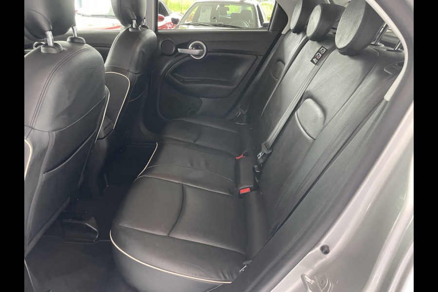 Fiat 500X 1.4 Turbo MultiAir Lounge Airco - Cruise control - Parkeersensoren achter - Licht metalen velgen 18 inch - navigatie - mistlampen voor - Multifunctioneel stuurwiel