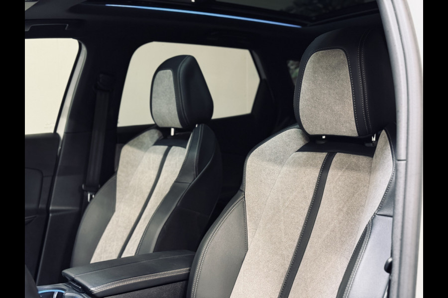 Peugeot 3008 1.6 HYbrid4 300 GT Pack Business | 19" | Panorama | Focal | Adapt.Cruise