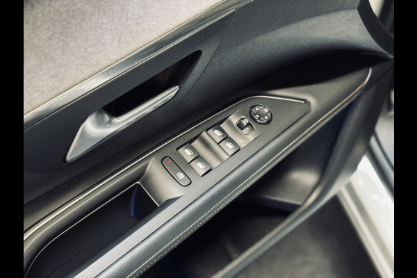 Peugeot 3008 1.6 HYbrid4 300 GT Pack Business | 19" | Panorama | Focal | Adapt.Cruise