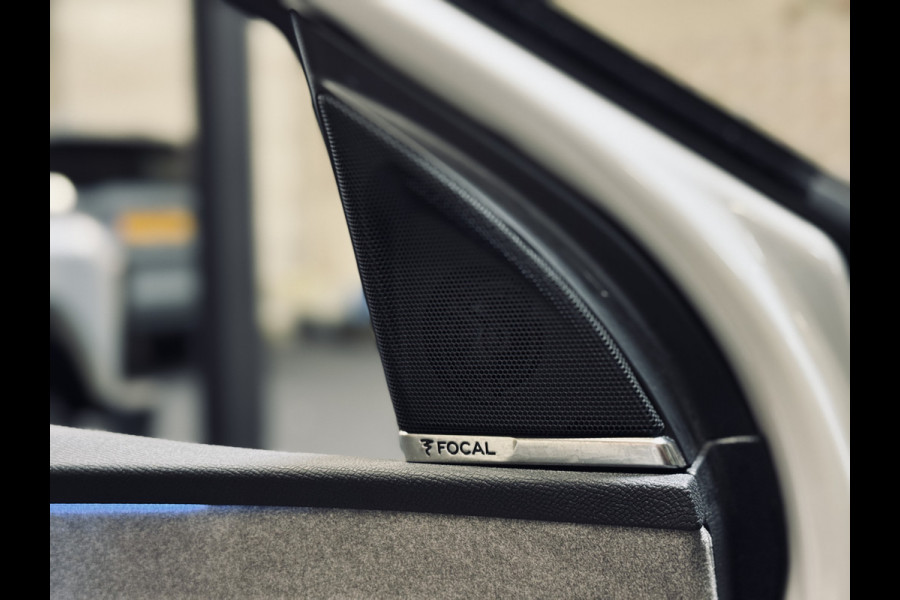 Peugeot 3008 1.6 HYbrid4 300 GT Pack Business | 19" | Panorama | Focal | Adapt.Cruise