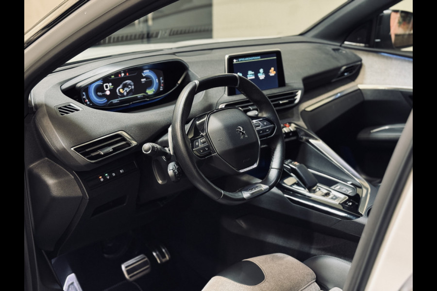 Peugeot 3008 1.6 HYbrid4 300 GT Pack Business | 19" | Panorama | Focal | Adapt.Cruise