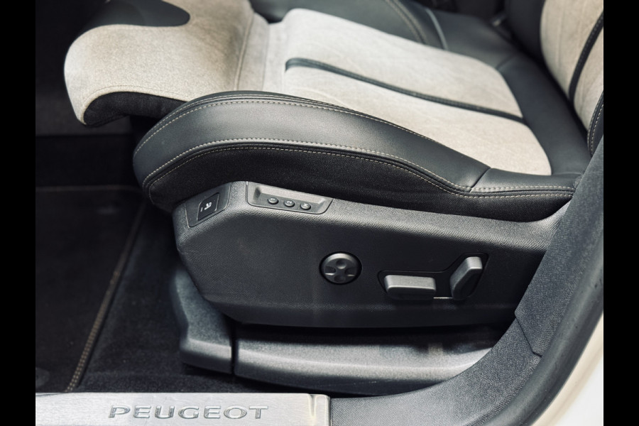 Peugeot 3008 1.6 HYbrid4 300 GT Pack Business | 19" | Panorama | Focal | Adapt.Cruise