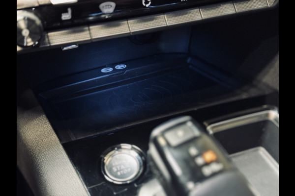 Peugeot 3008 1.6 HYbrid4 300 GT Pack Business | 19" | Panorama | Focal | Adapt.Cruise