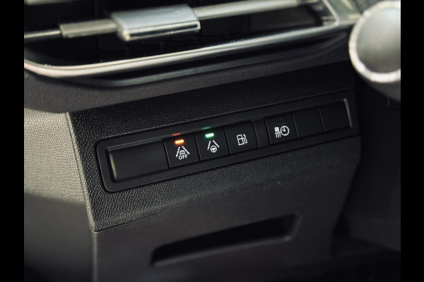 Peugeot 3008 1.6 HYbrid4 300 GT Pack Business | 19" | Panorama | Focal | Adapt.Cruise