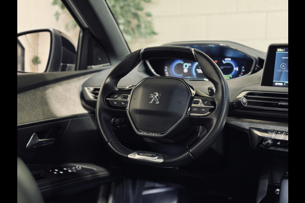 Peugeot 3008 1.6 HYbrid4 300 GT Pack Business | 19" | Panorama | Focal | Adapt.Cruise