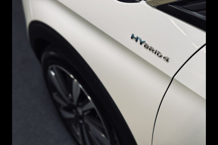 Peugeot 3008 1.6 HYbrid4 300 GT Pack Business | 19" | Panorama | Focal | Adapt.Cruise