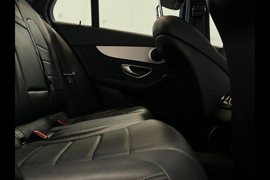 Mercedes-Benz C-Klasse Estate 180 / AMG / NL-auto / Leder / Camera