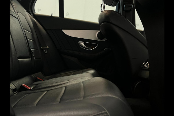 Mercedes-Benz C-Klasse Estate 180 / AMG / NL-auto / Leder / Camera