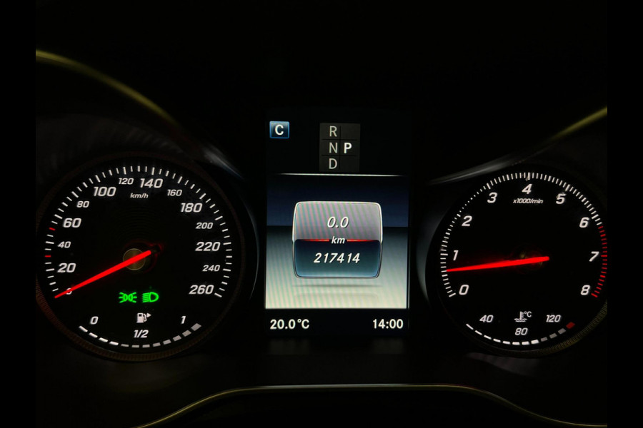 Mercedes-Benz C-Klasse Estate 180 / AMG / NL-auto / Leder / Camera