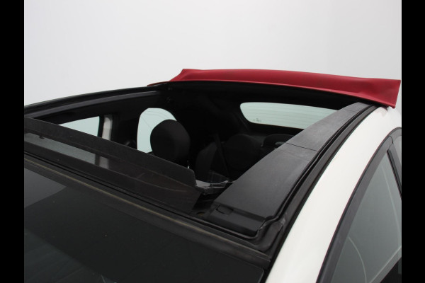 Fiat 500C 1.2 Automaat Lounge Navigatie Apple Carplay/Android Auto Cruise Control Airco Dab Parkeersensoren Achter Lichtmetalen Velgen