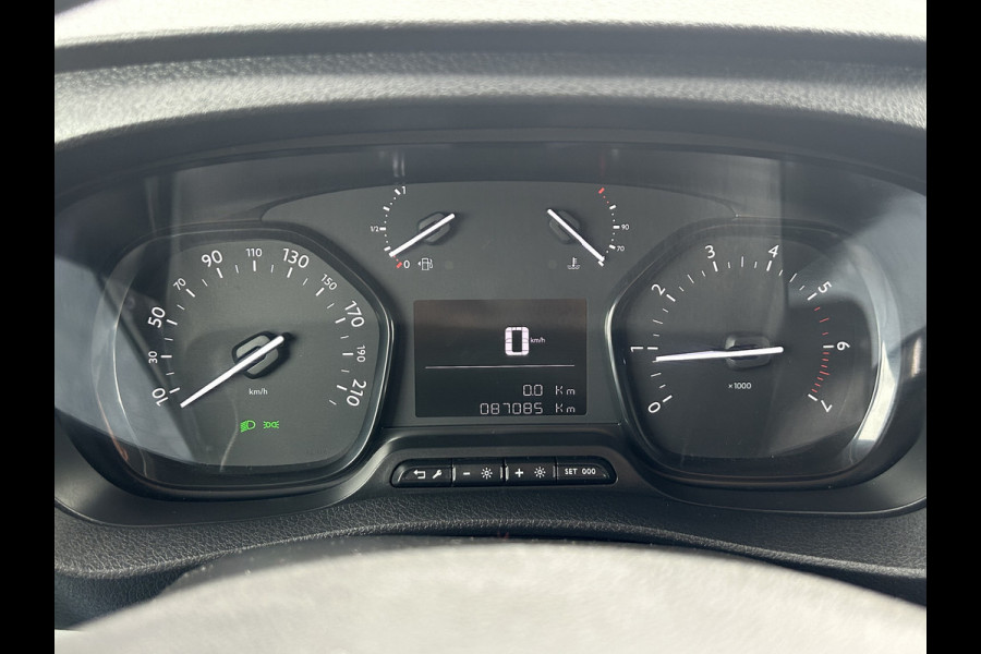 Peugeot Expert 2.0 BlueHDI 123 PK / 87.085 KM!! / L2H1 / AIRCO / CRUISE / IMPERIAAL / INRICHTING / 3 - ZITS / TREKHAAK